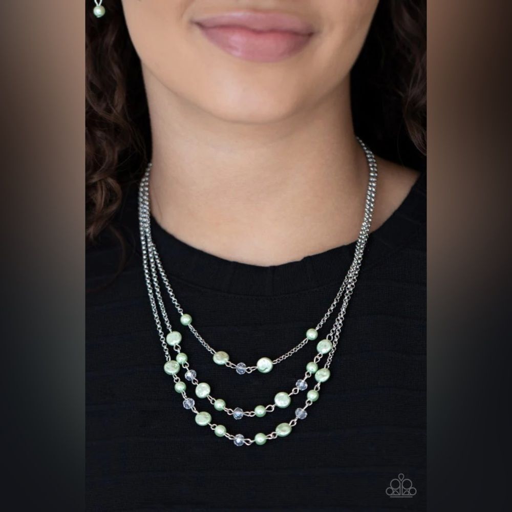 Let The Record Glow Green Necklace (66)